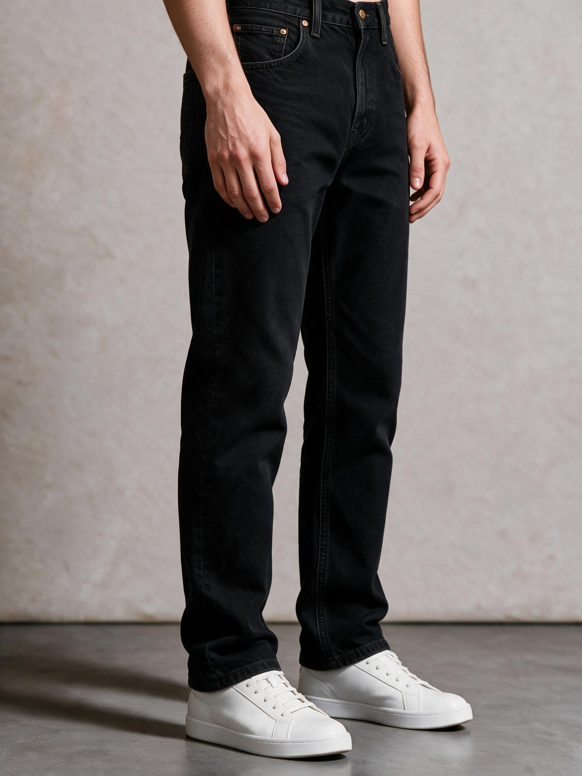 Jean Clásico 501 - Negro Mate